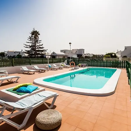Flamboyant Adults Only Апартаменти *