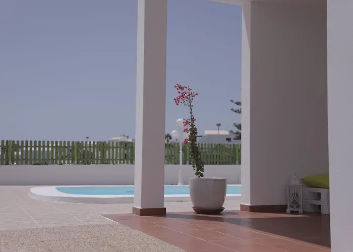 Flamboyant Adults Only Apartman *